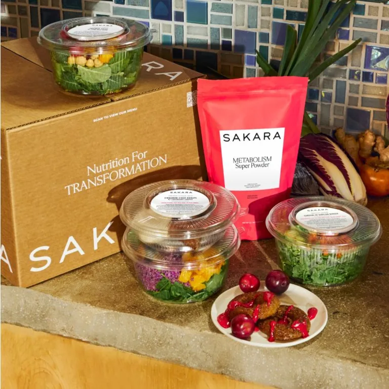 Sakara Life Signature Nutrition Program