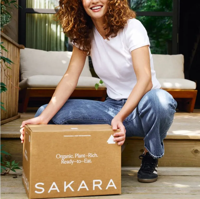 Sakara Life Signature Nutrition Program