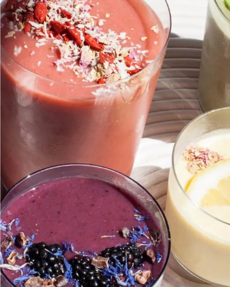 The Signature Sakara Smoothie